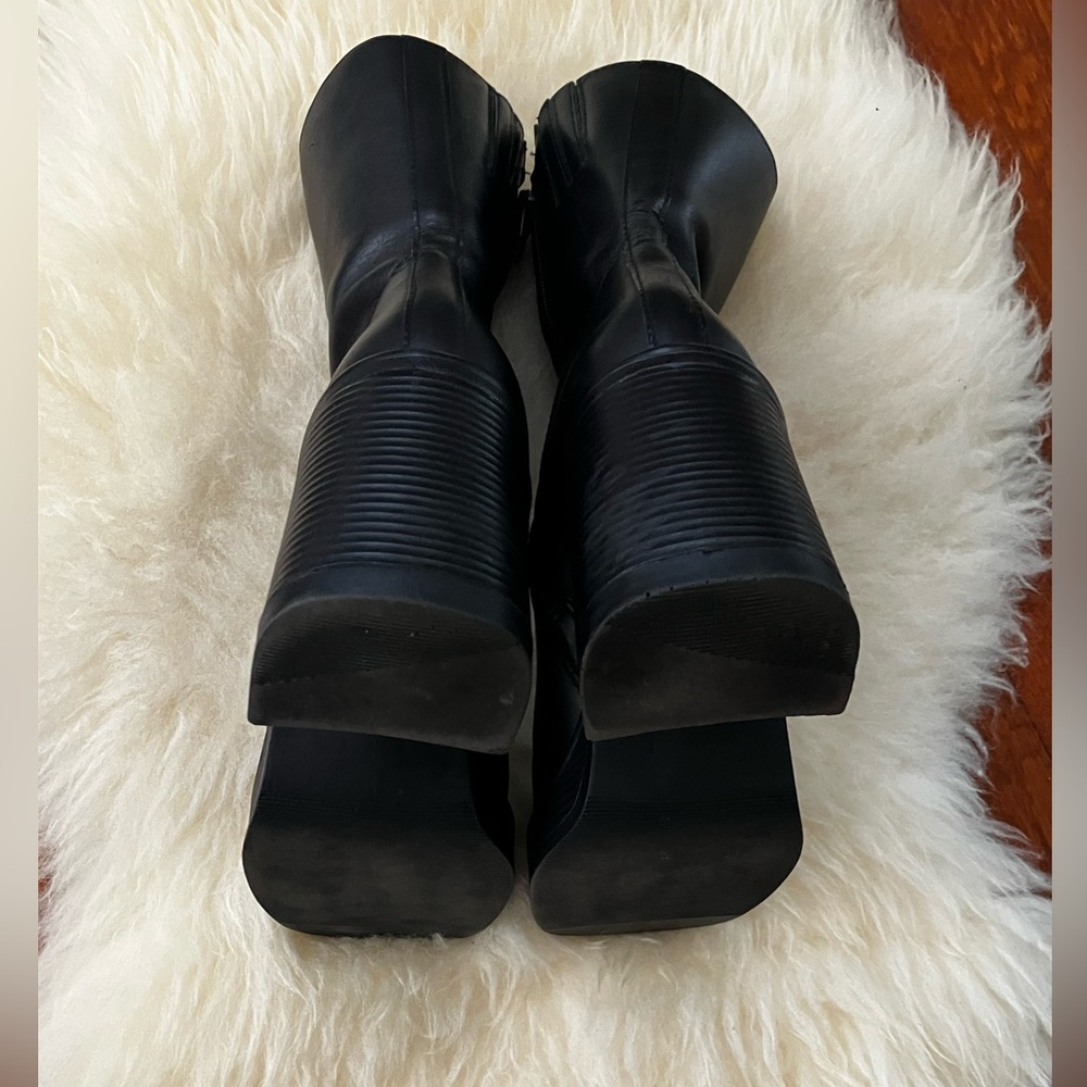 Steve Madden Black Heeled Boots - Picture 4 of 10
